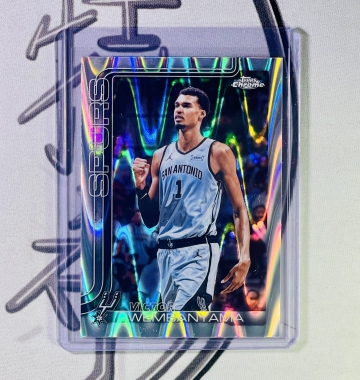 2025-26 Topps Chrome Update Victor Wembanyama Ray Wave